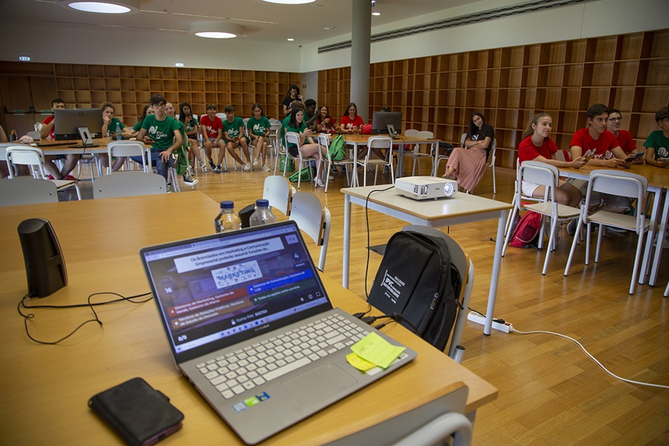 4 ESCE Business Power 1