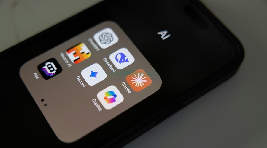 solen feyissa zQvPAtGxQh0 unsplash